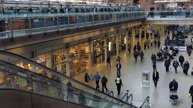 st pancras station luggage storage