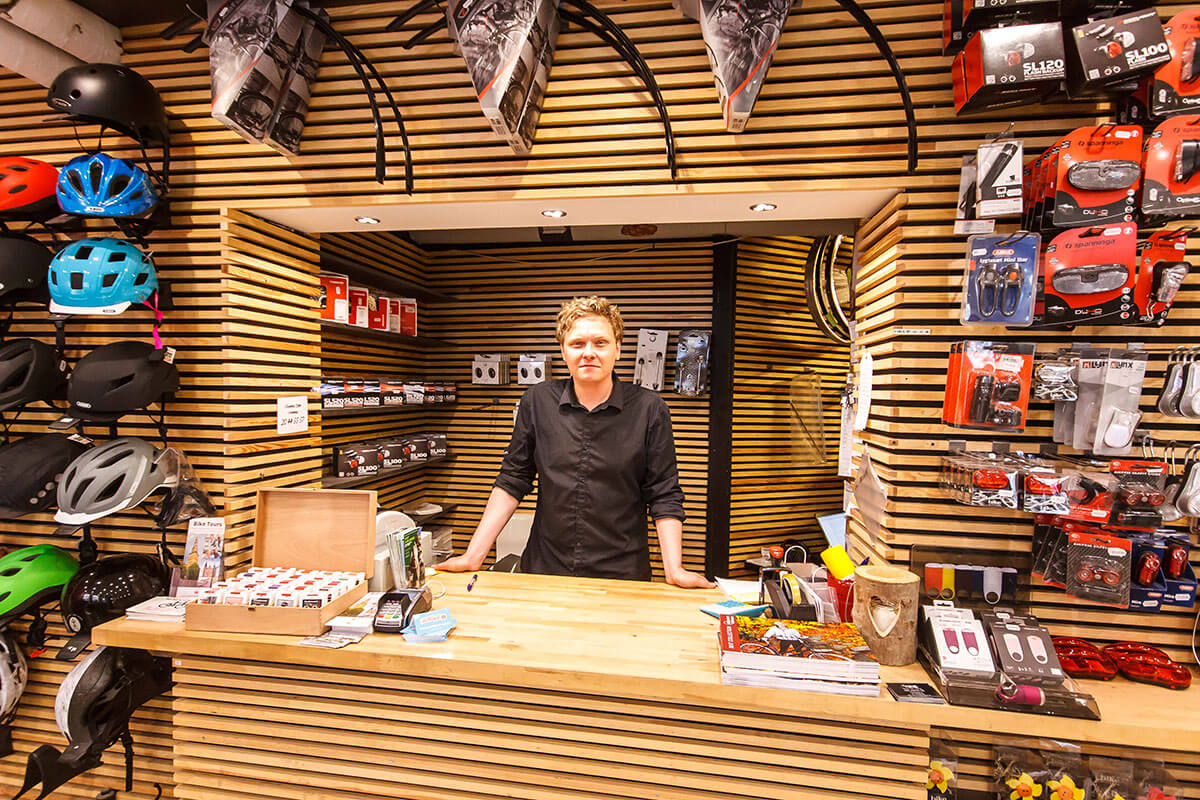 Meet LuggageHero Partners LuggageHero is luggage storage in local shops