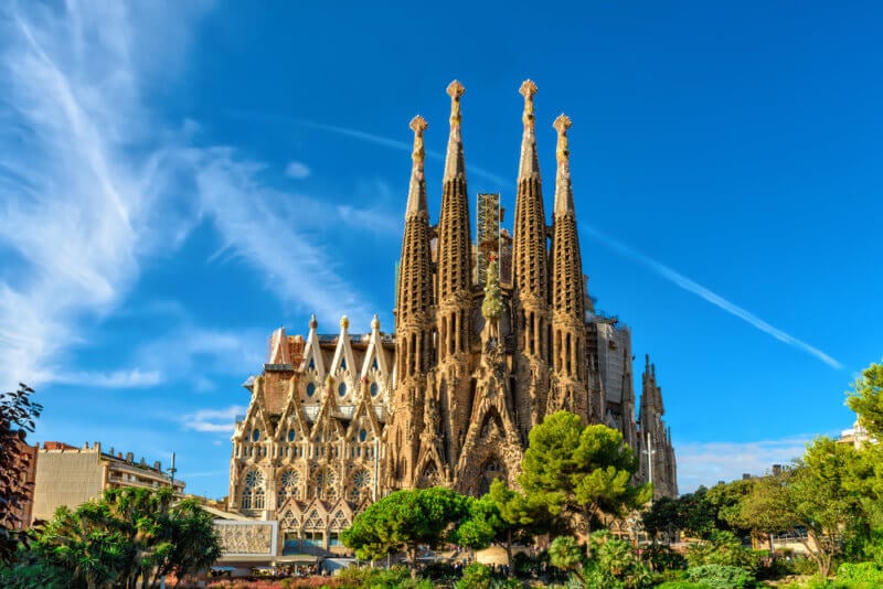 luggage storage sagrada familia