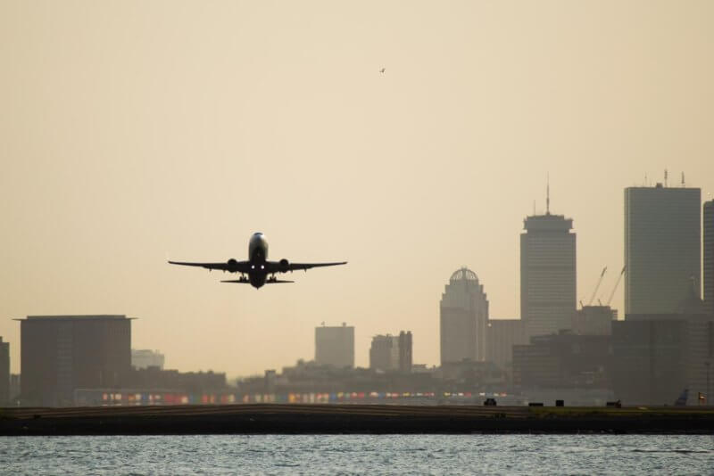 You have a perfect view over Logan Aiport from Constitution beach, boston