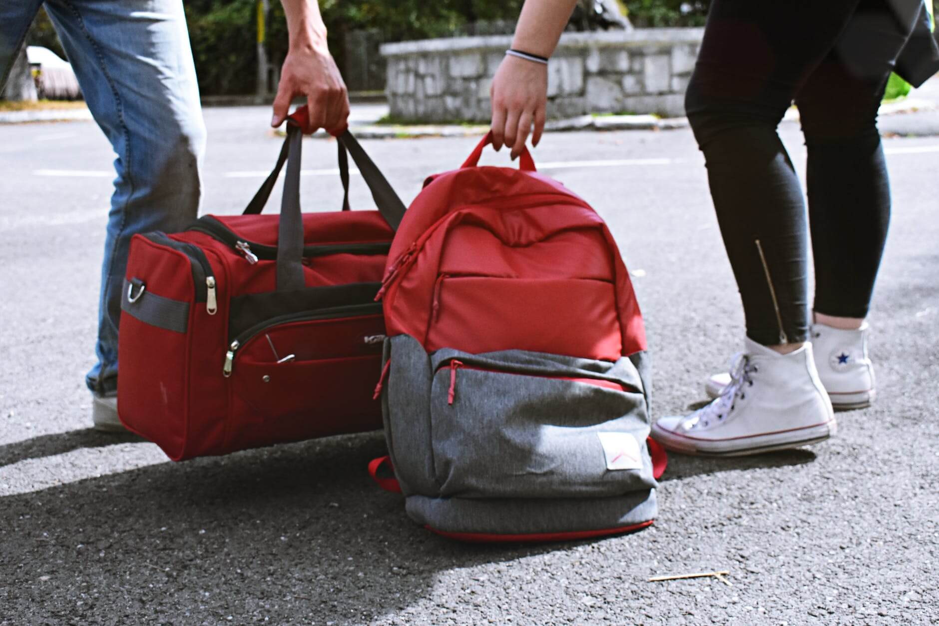 7 Tips for safe traveling Know before you go LuggageHero