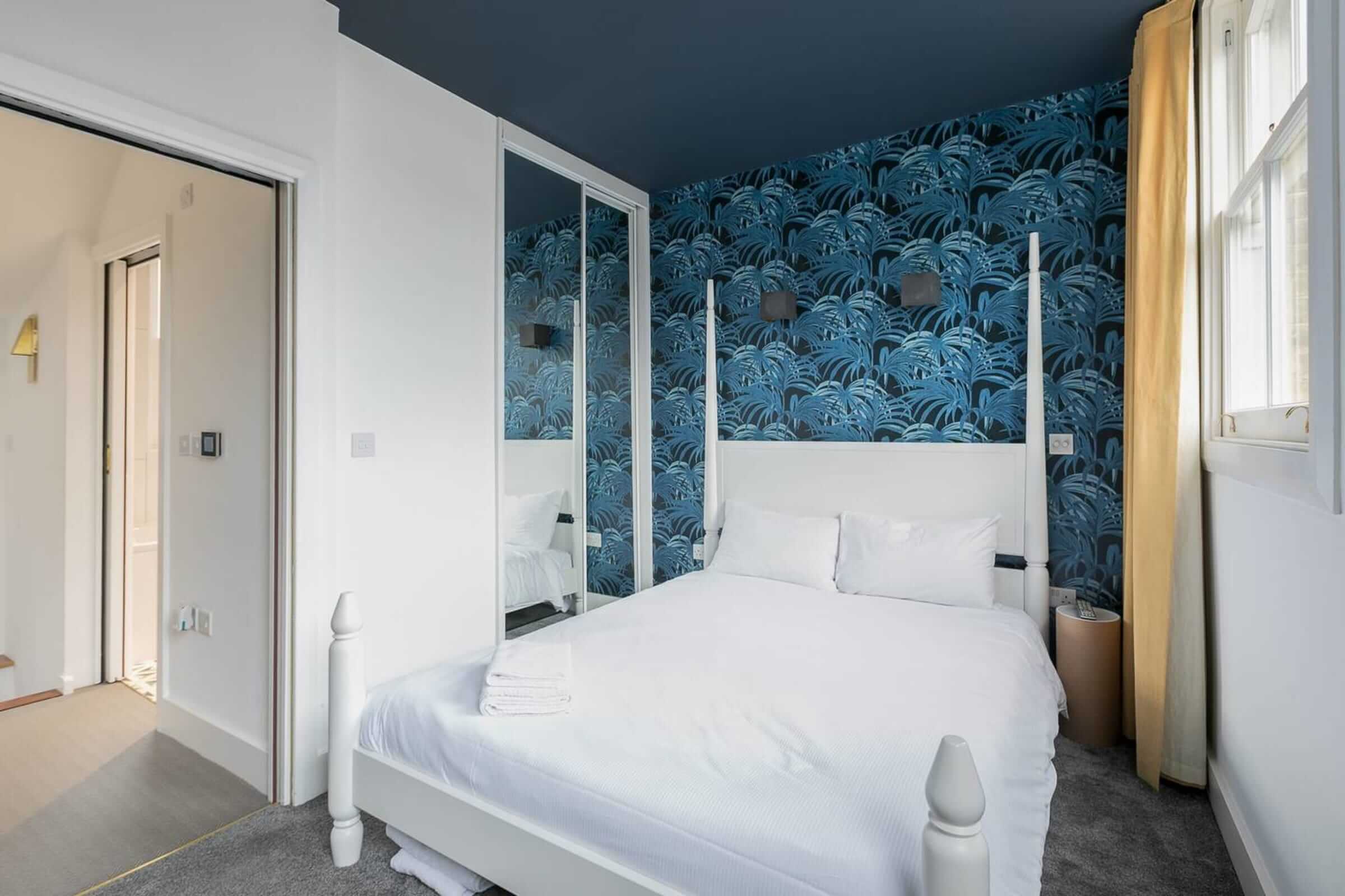 Book London Bnb Apartment Barnsbury GuestReady Bedroom