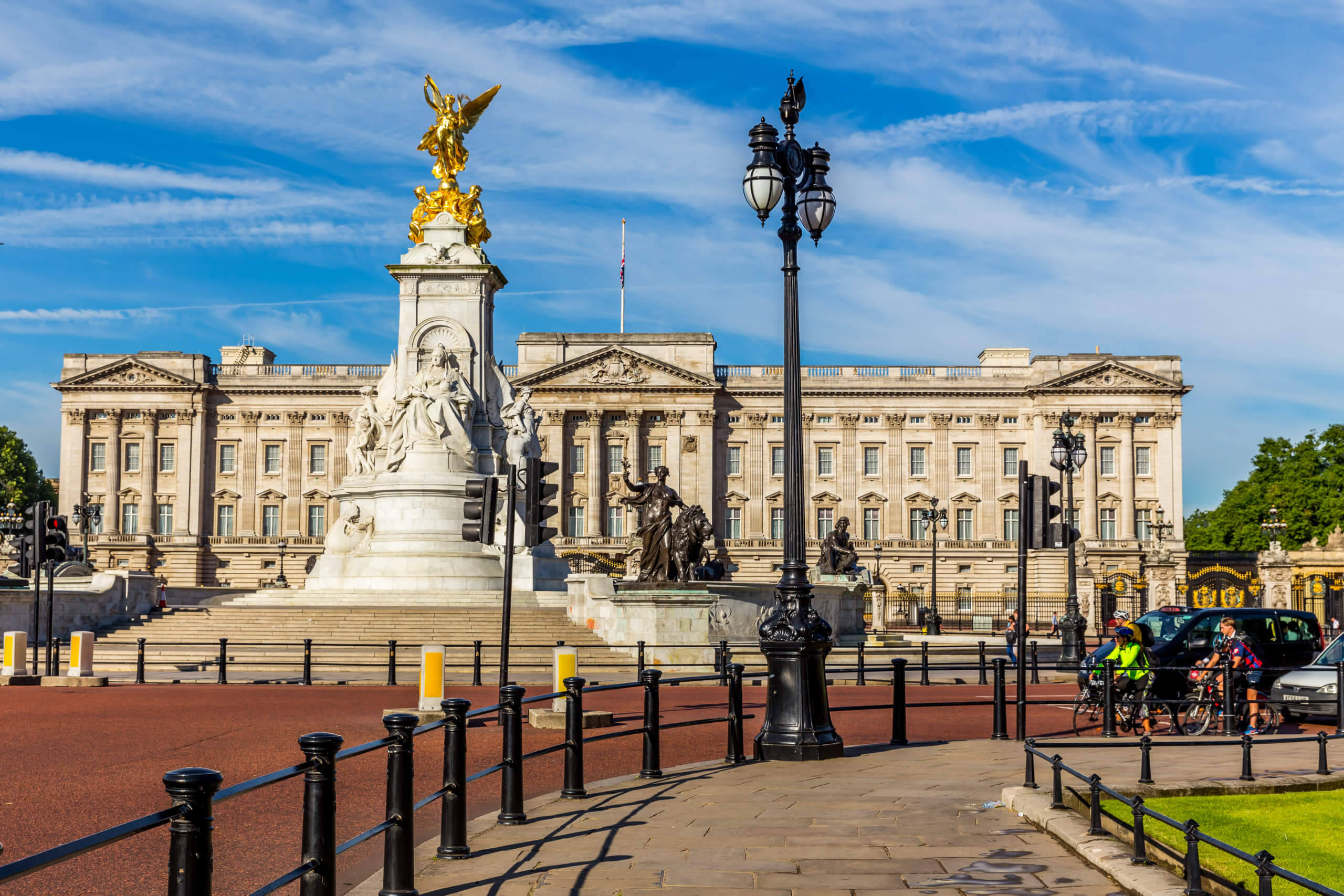 Luggage Storage Buckingham Palace 7 Days A Week From 1 Hour