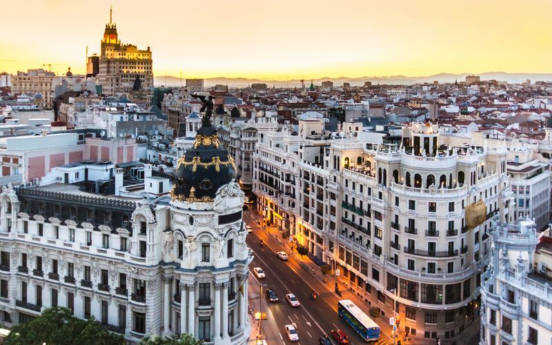 2022 Guide: Luggage Storage in Madrid