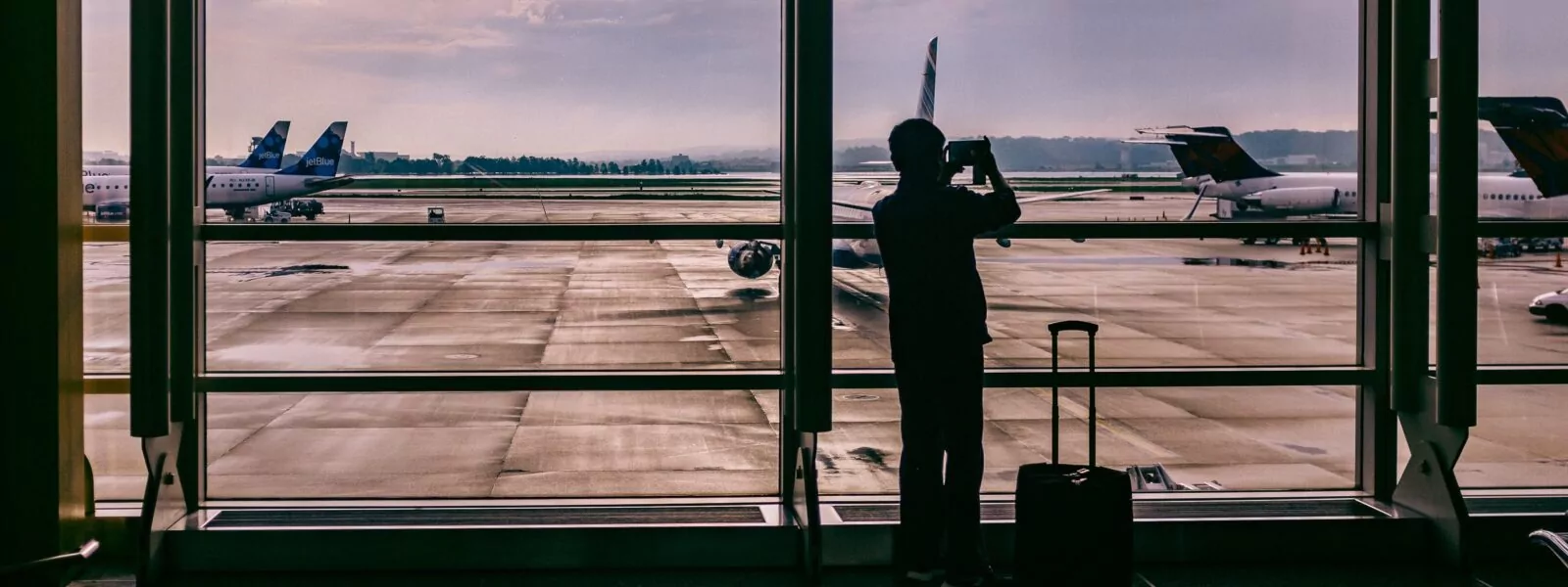 Lost Luggage report- over 680k bags mishandled by top 10 US airlines in the first quarter of 2022