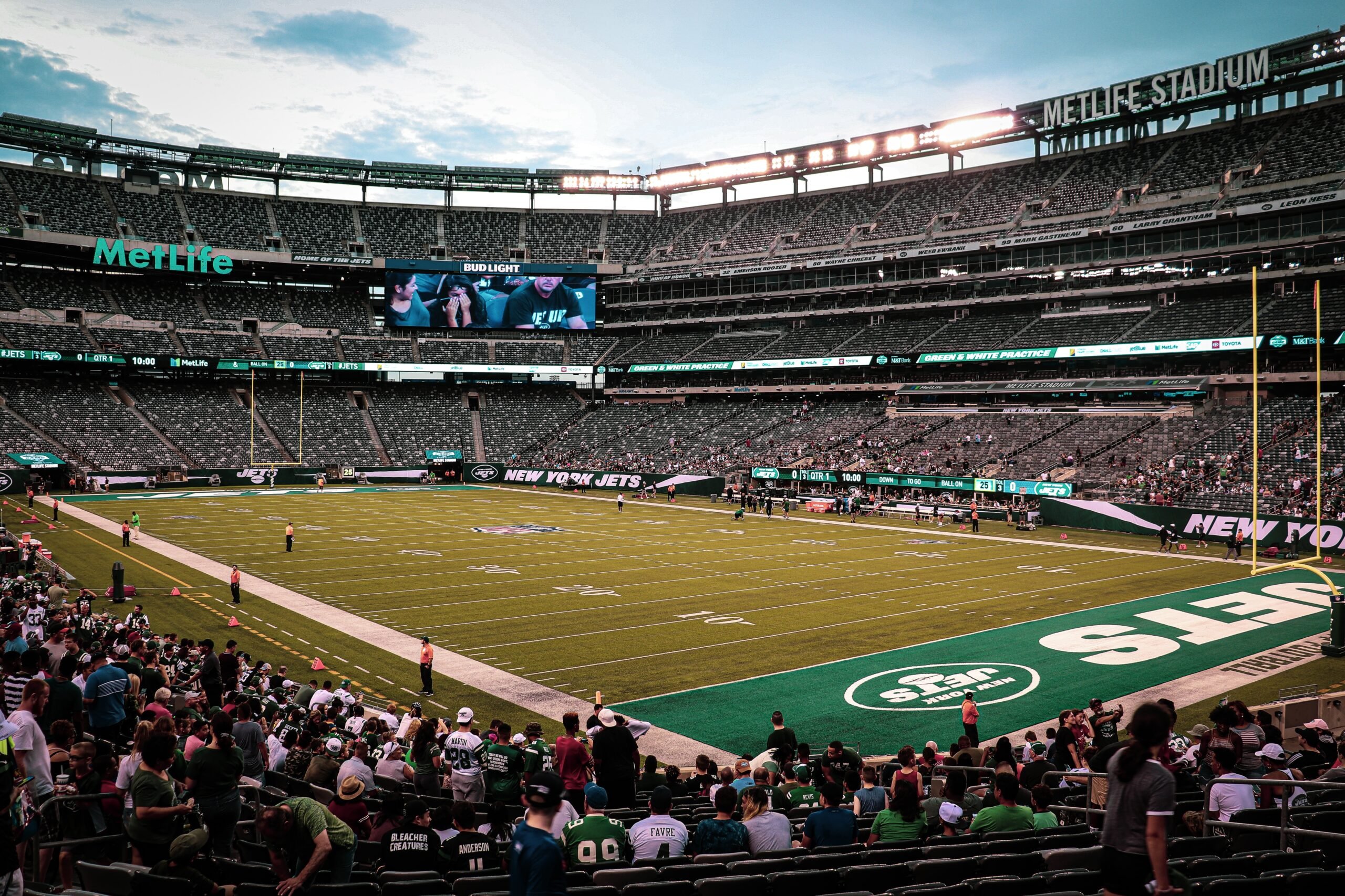 Bag policy in Yankee Stadium - LuggageHero