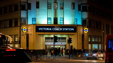 Хранение багажа Victoria Coach Station