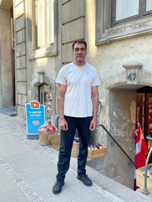 Souvenirs to Storage LuggageHero